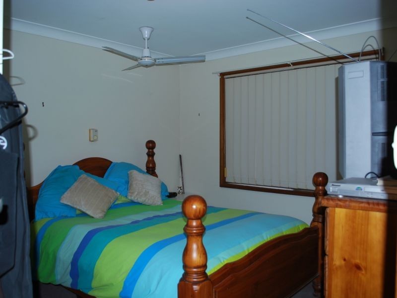 6 Howell Avenue, Kanahooka NSW 2530