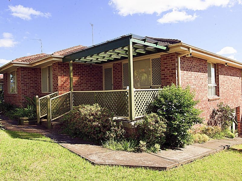 2 Darly Avenue, Kanahooka NSW 2530