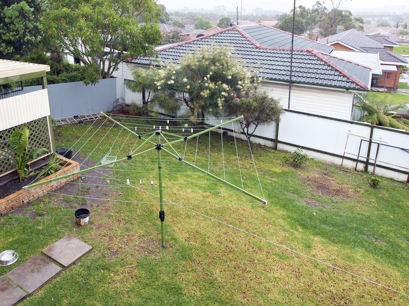 2 Darly Avenue, Kanahooka NSW 2530