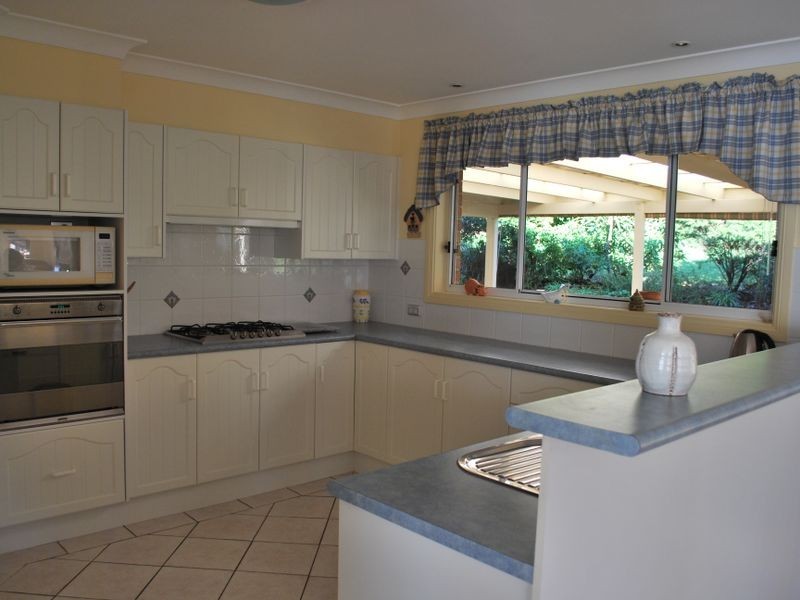 10 Orpheus Close, Kanahooka NSW 2530