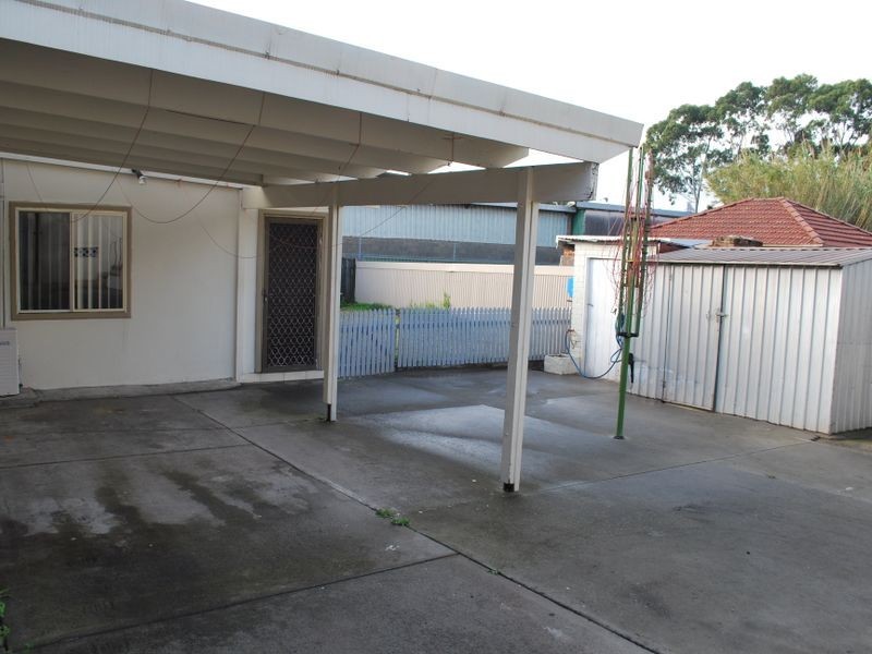 12 Merrett Avenue, Cringila NSW 2502