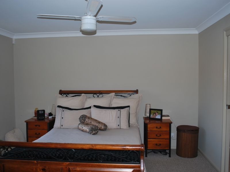 8 Hubbard Avenue, Horsley NSW 2530