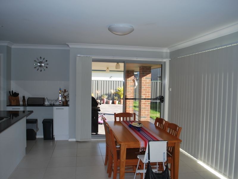 28 Athanlin Avenue, Haywards Bay NSW 2530