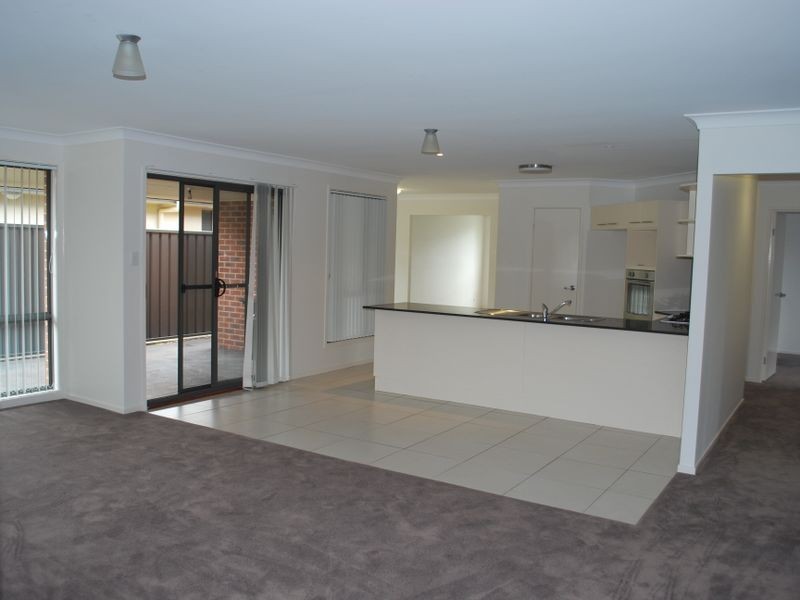 24 Athanlin Avenue, Haywards Bay NSW 2530