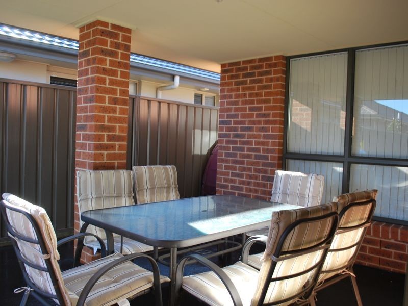 24 Athanlin Avenue, Haywards Bay NSW 2530