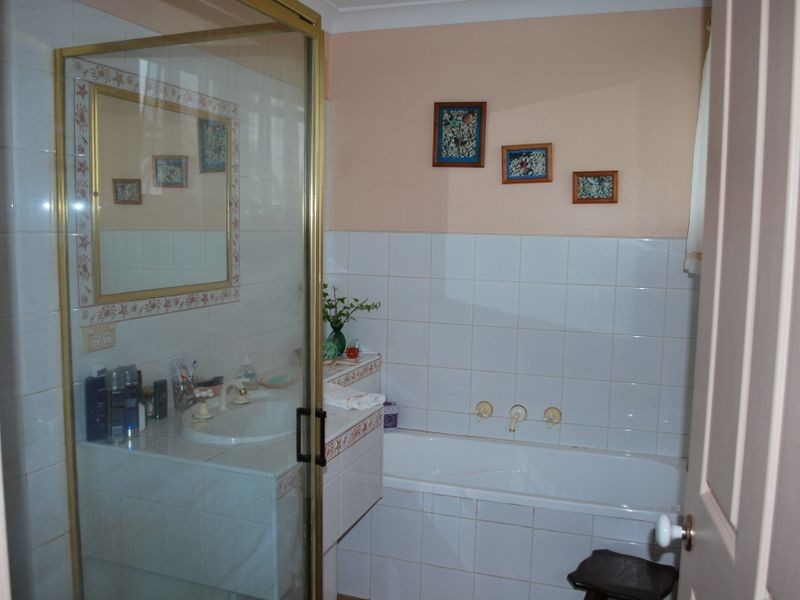 127 Wyndarra Way, Koonawarra NSW 2530