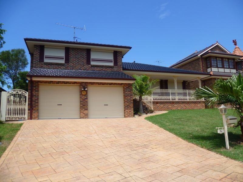 15 Lucas Drive, Horsley NSW 2530