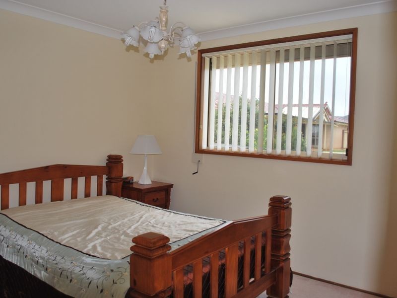 15 Lucas Drive, Horsley NSW 2530