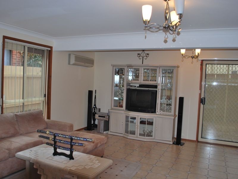 15 Lucas Drive, Horsley NSW 2530