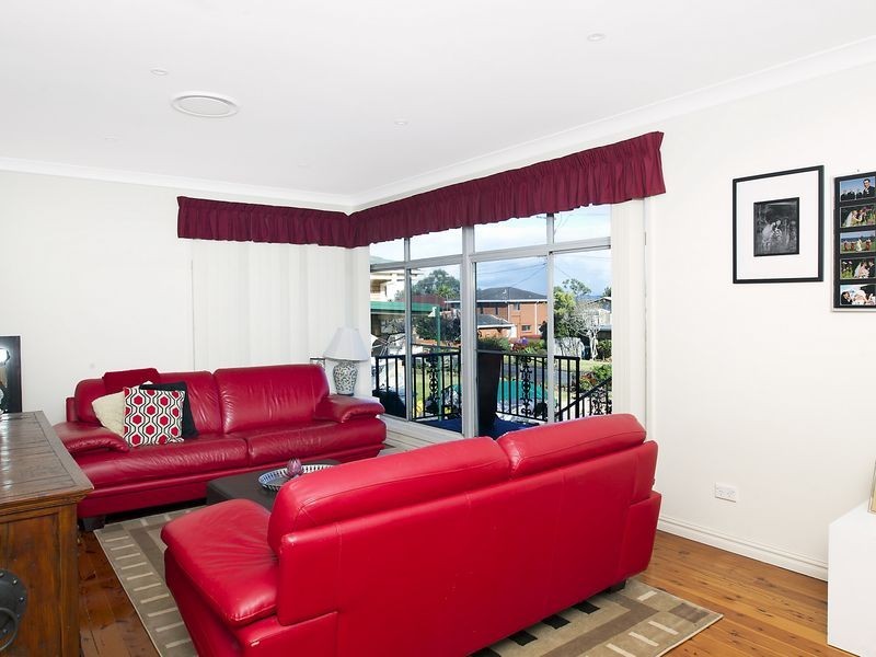 36 Rushton Drive, Kanahooka NSW 2530