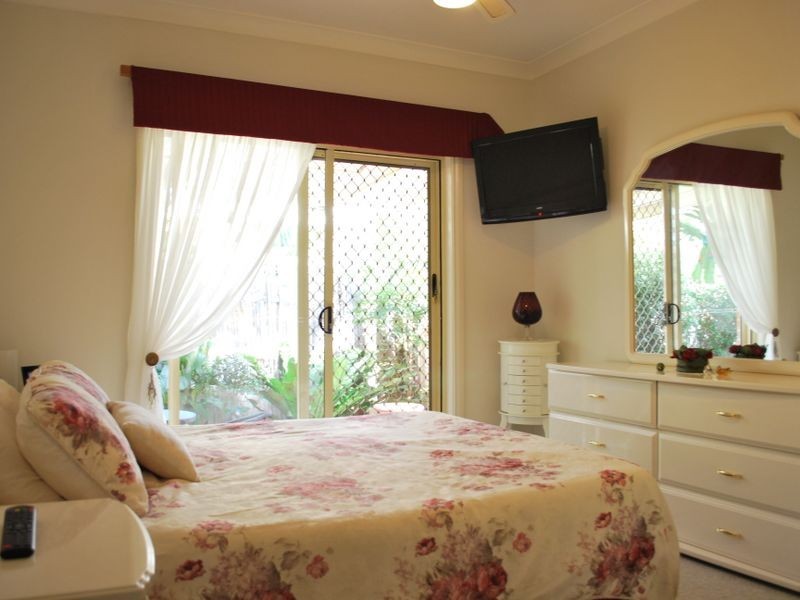 2/37 Griffiths Street, Oak Flats NSW 2529