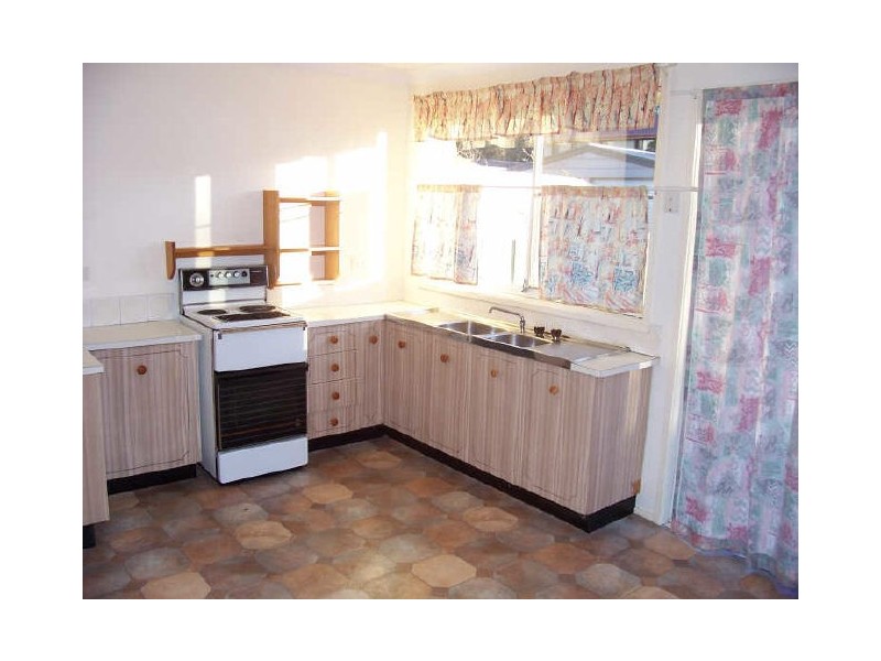38 Laurel Street, Albion Park Rail NSW 2527