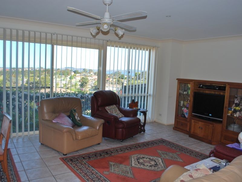 26 Sanderson Road, Kanahooka NSW 2530