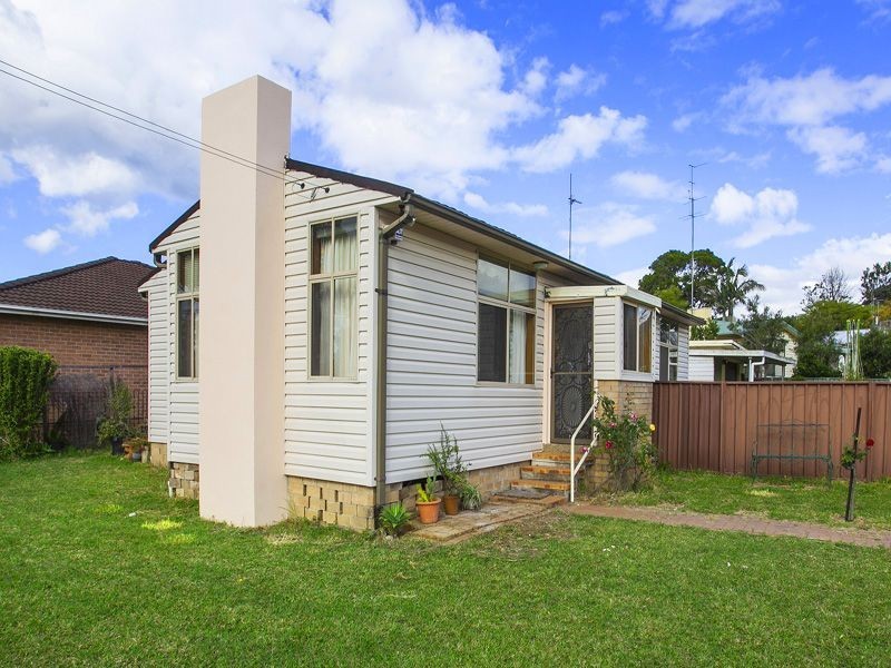 19 Barellan Avenue, Dapto NSW 2530