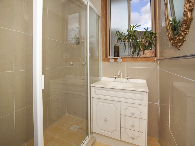 19 Barellan Avenue, Dapto NSW 2530