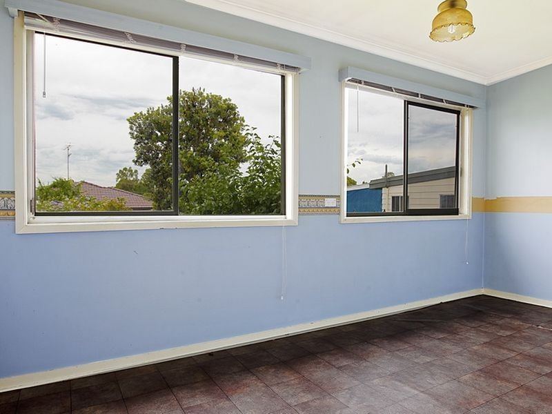 9 Gloucester Crescent, Dapto NSW 2530