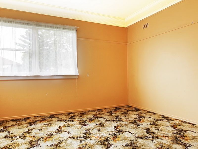 9 Gloucester Crescent, Dapto NSW 2530