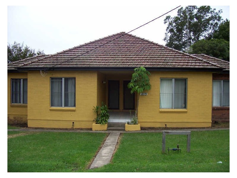 1/219 Princes Highway, Albion Park Rail NSW 2527