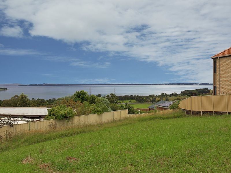 112 Wyndarra Way, Koonawarra NSW 2530