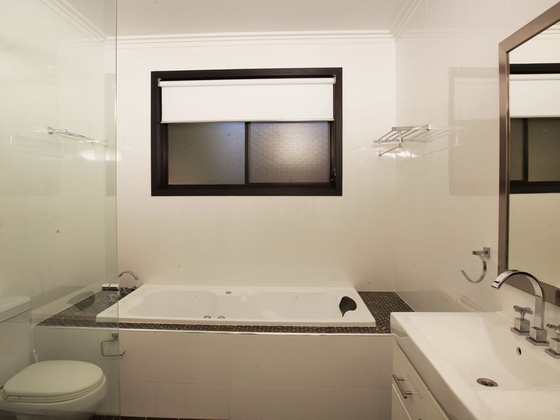 165 Kanahooka Road, Kanahooka NSW 2530