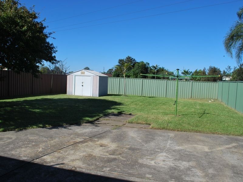 22 Landy Drive, Mount Warrigal NSW 2528