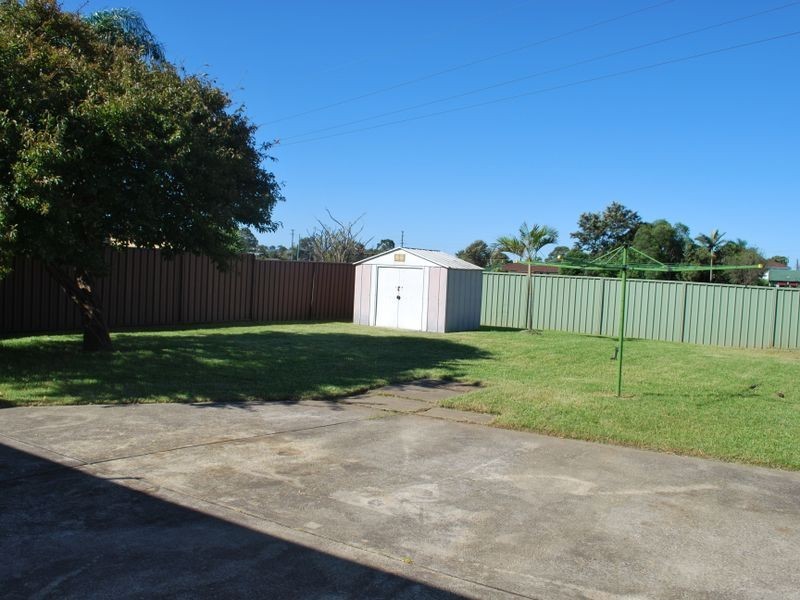 22 Landy Drive, Mount Warrigal NSW 2528