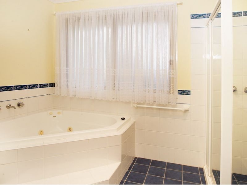 18 Avondale Road, Dapto NSW 2530