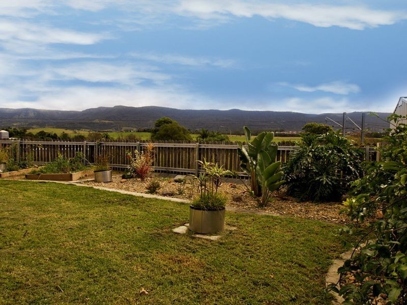 18 Avondale Road, Dapto NSW 2530