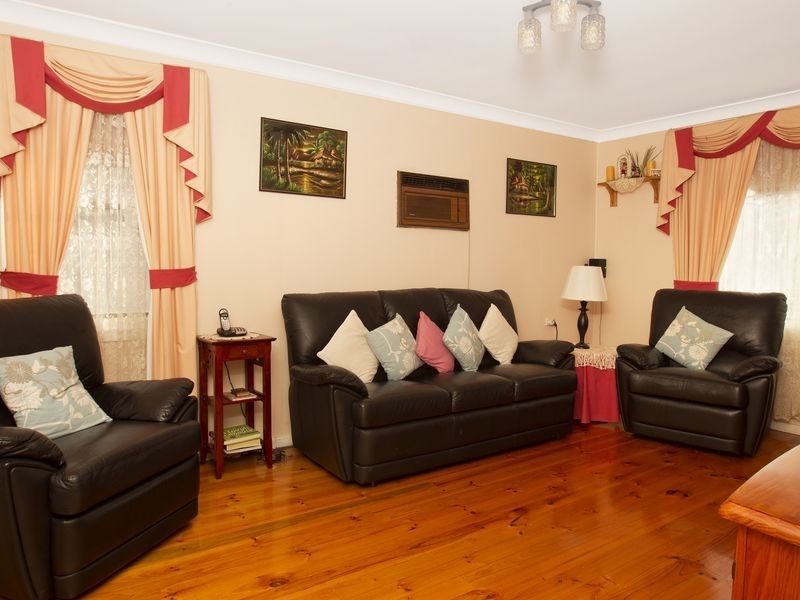 3 Inglebar Crescent, Koonawarra NSW 2530