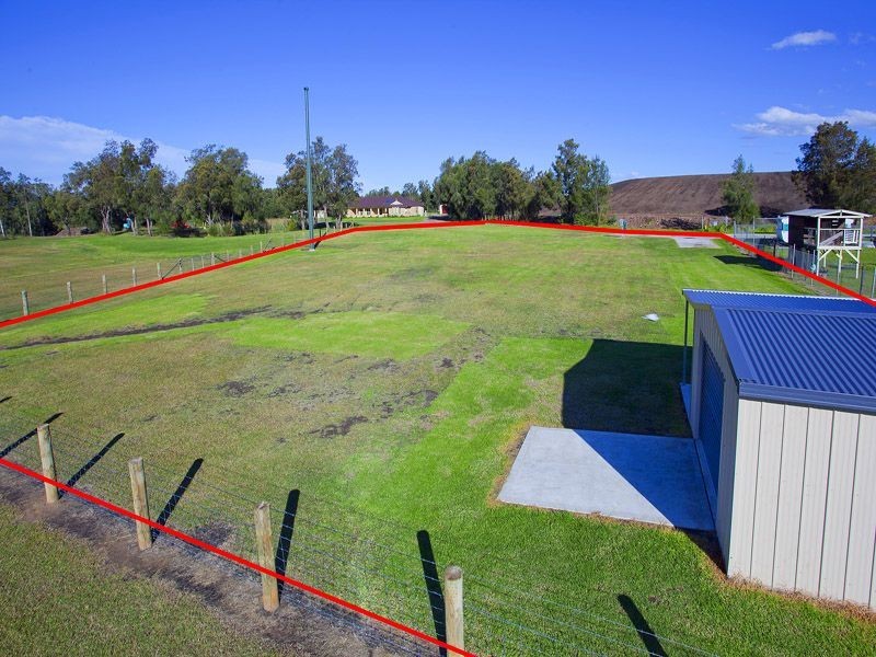 68 Rondanella Drive, Kanahooka NSW 2530