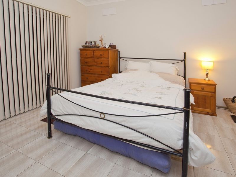 1 2 & 3/60 Beverley Avenue, Unanderra NSW 2526