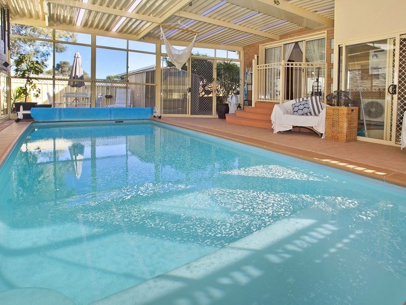 13 Burrows Avenue, Kanahooka NSW 2530