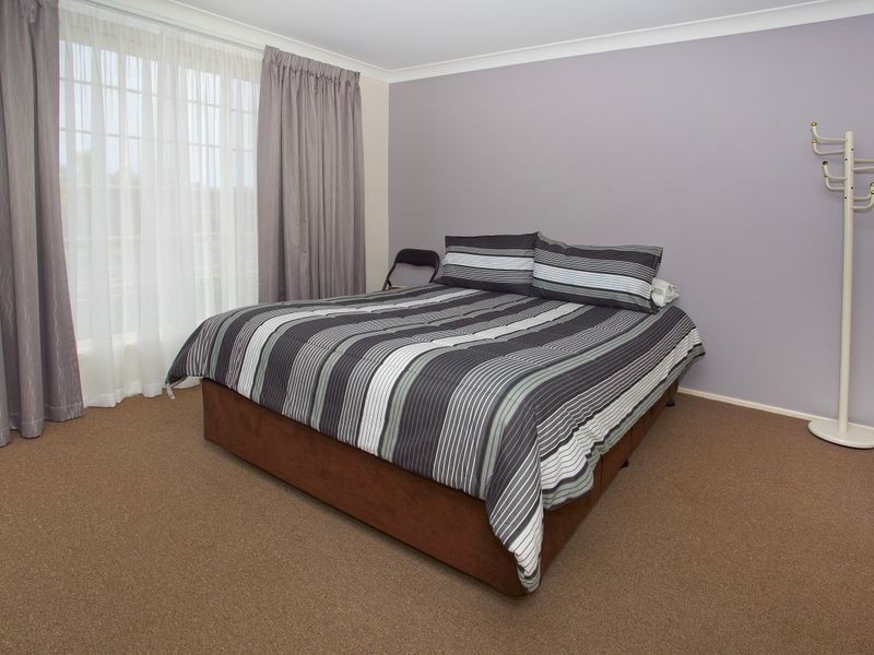 14 Sierra Drive, Horsley NSW 2530