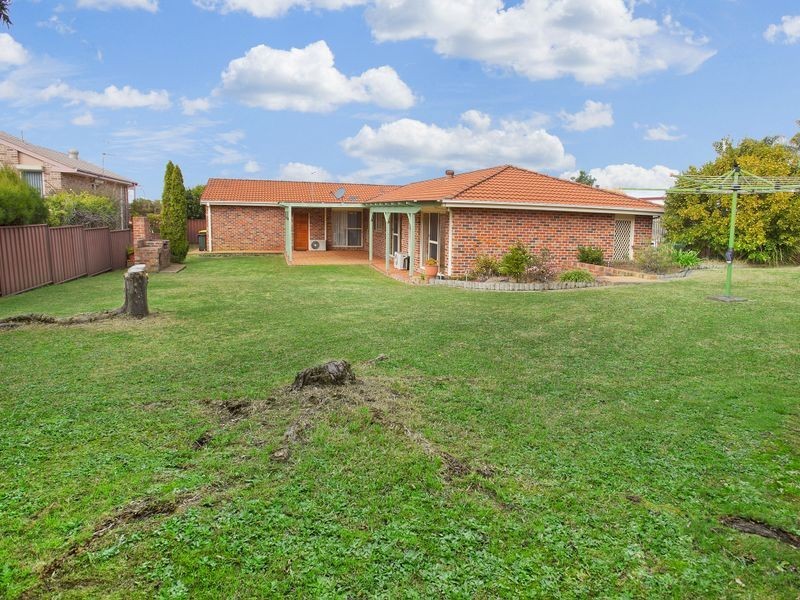 14 Sierra Drive, Horsley NSW 2530