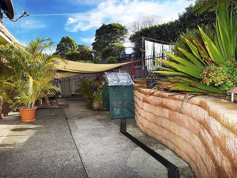 10 Kathryn Street, Kanahooka NSW 2530