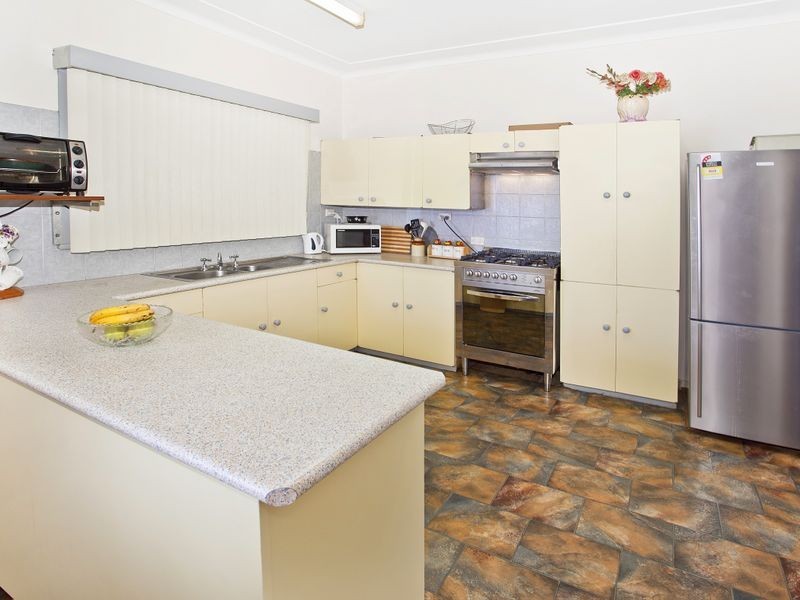 129 Prince Edward Drive, Dapto NSW 2530