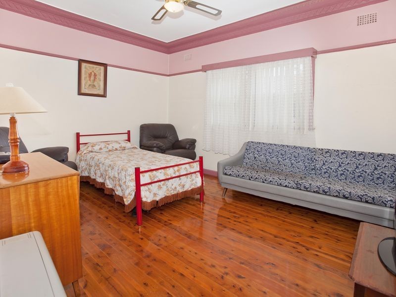 129 Prince Edward Drive, Dapto NSW 2530