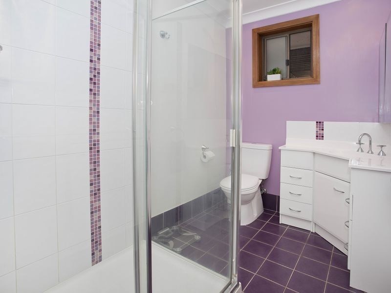 31 Eleebana Crescent, Koonawarra NSW 2530