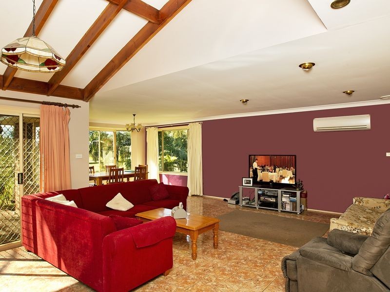 24 Spoonbill Place, Albion Park Rail NSW 2527