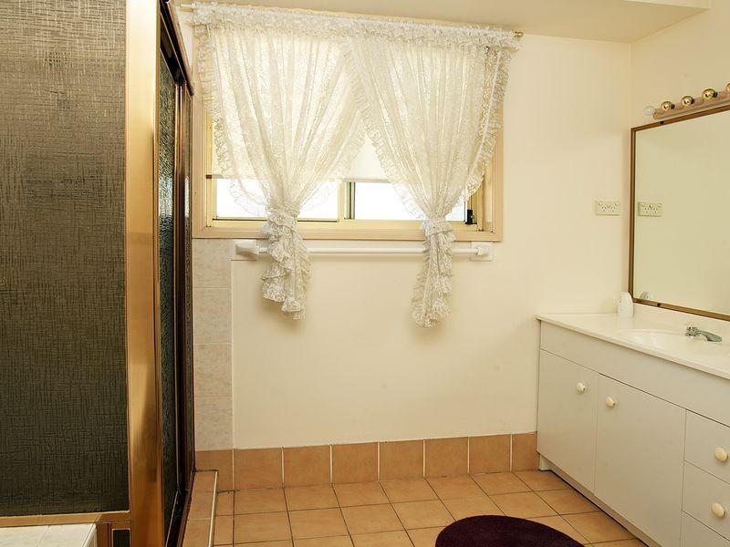 24 Spoonbill Place, Albion Park Rail NSW 2527