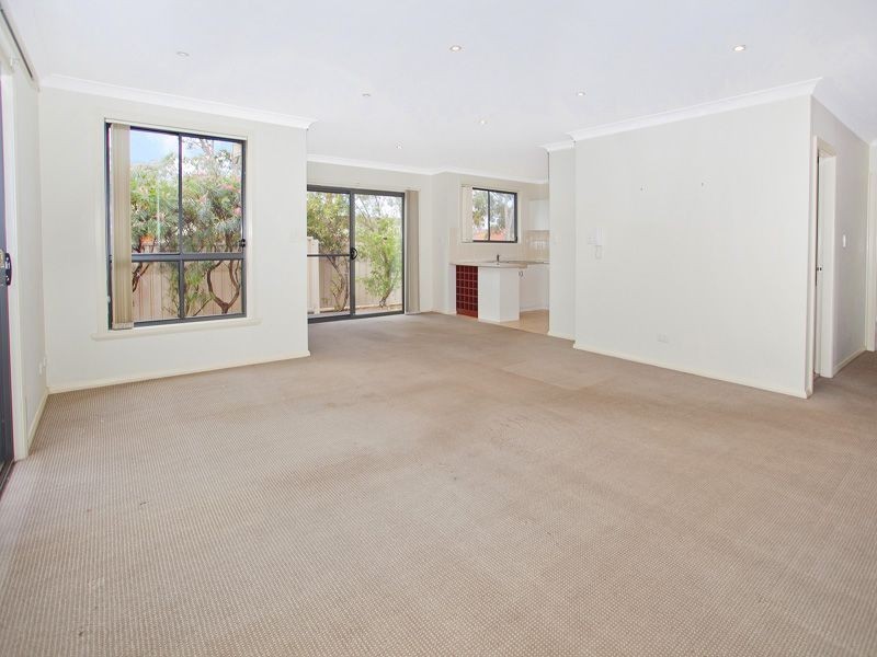 6/122 Bong Bong Road, Horsley NSW 2530