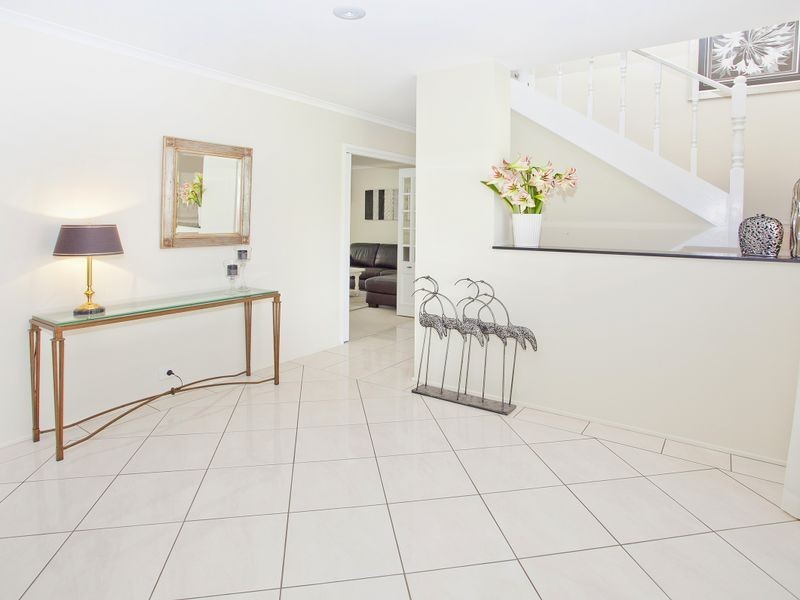 33 Windsor Crescent, Brownsville NSW 2530