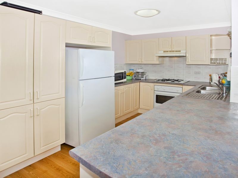 54 Sanderson Road, Kanahooka NSW 2530