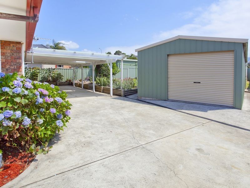 32 Barcoo Circuit, Albion Park NSW 2527
