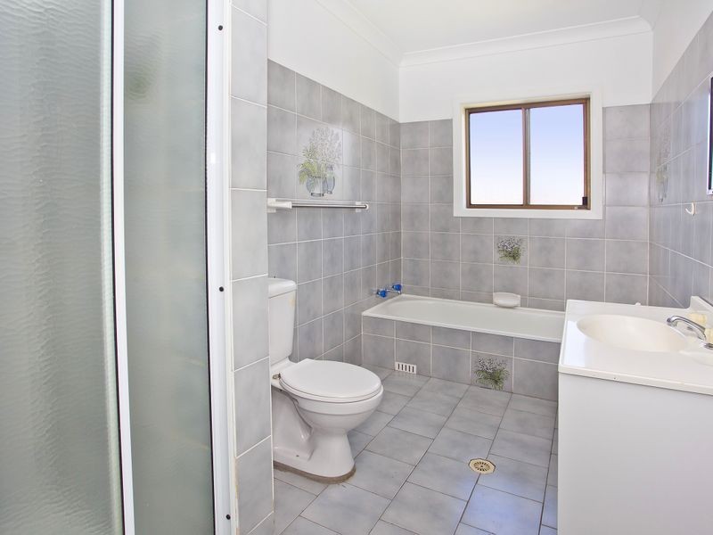 42 Brooker Street, Tarrawanna NSW 2518