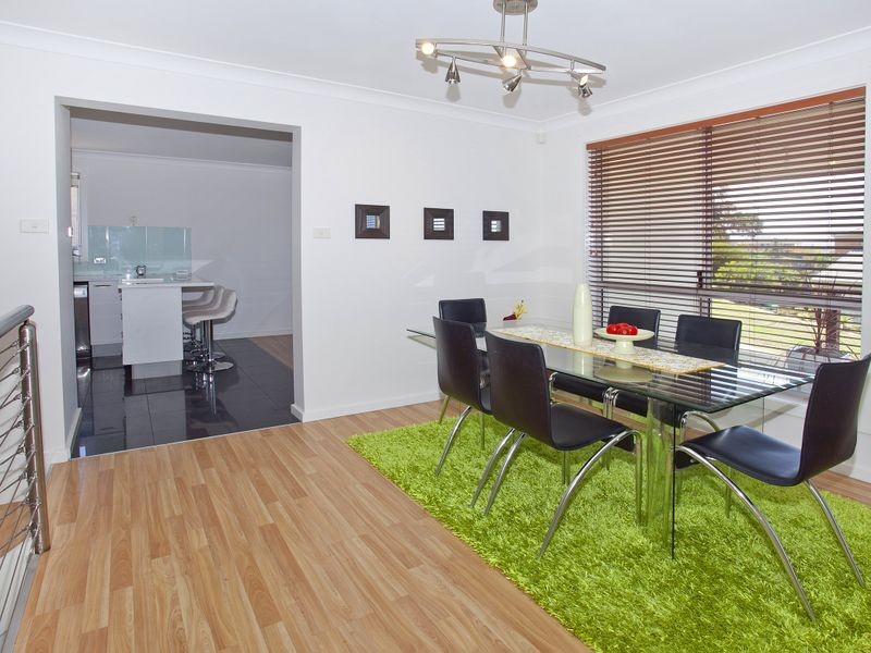 33 Byron Circuit, Flinders NSW 2529