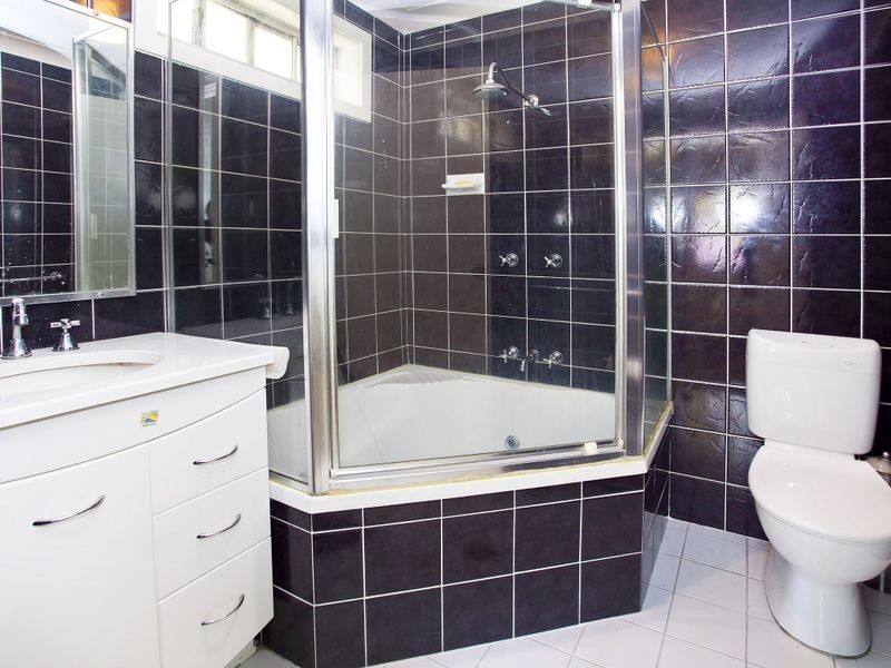 33 Byron Circuit, Flinders NSW 2529