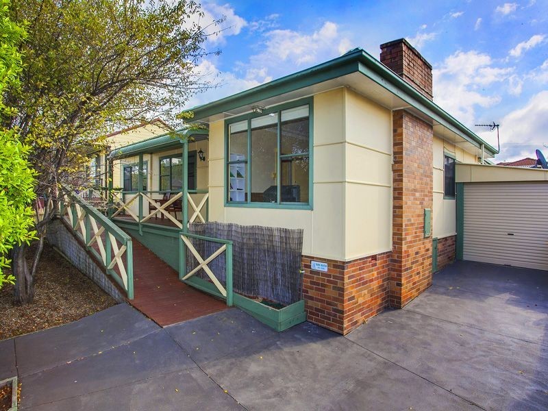 6 Laver Road, Dapto NSW 2530