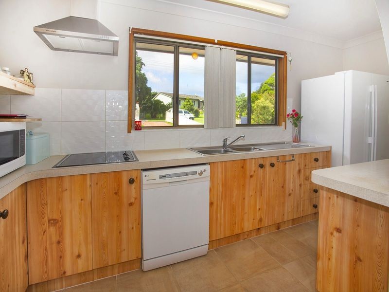 51 Weemala Crescent, Koonawarra NSW 2530