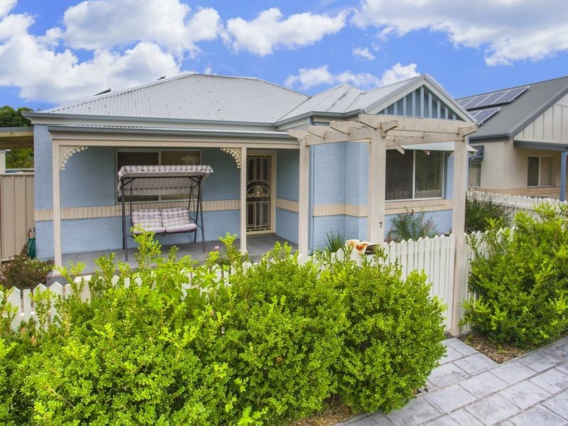 7 Kensington Lane, Dapto NSW 2530